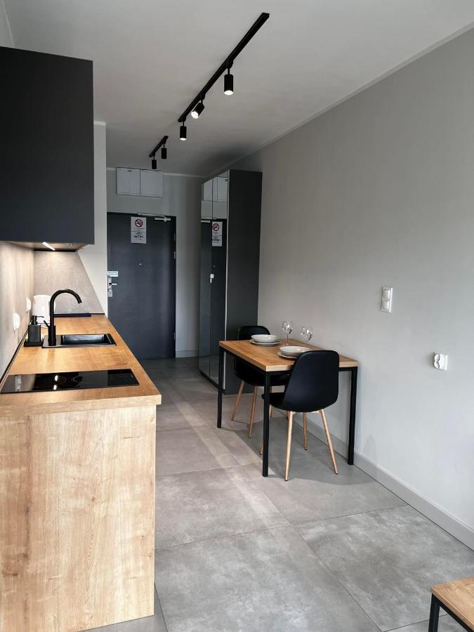 Property Apart - Legnicka Business Center Breslavia Exterior foto