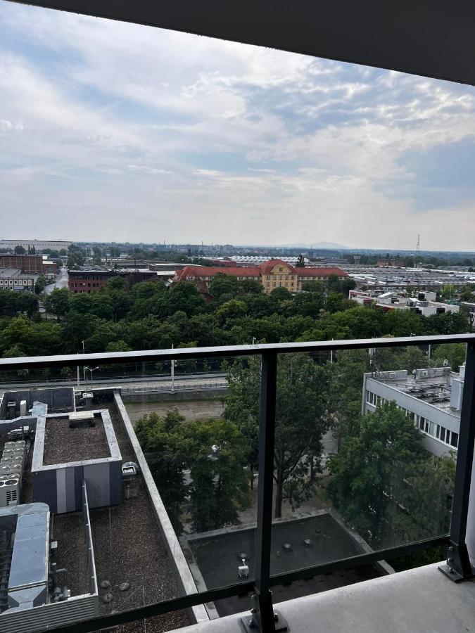 Property Apart - Legnicka Business Center Breslavia Exterior foto