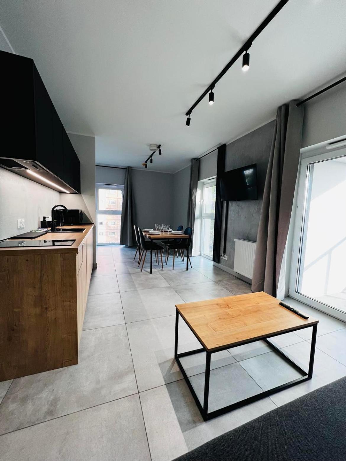 Property Apart - Legnicka Business Center Breslavia Exterior foto